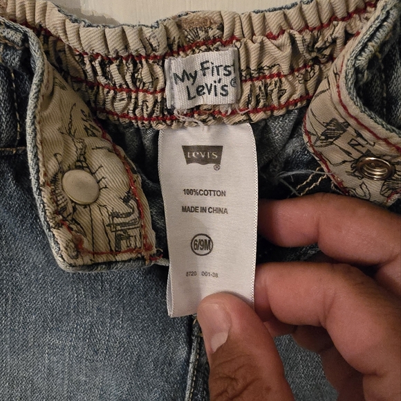 Baby Boy Levi's Jeans Size 6-9m - Picture 3 of 3